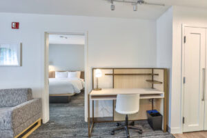 1876 Queen Suite
