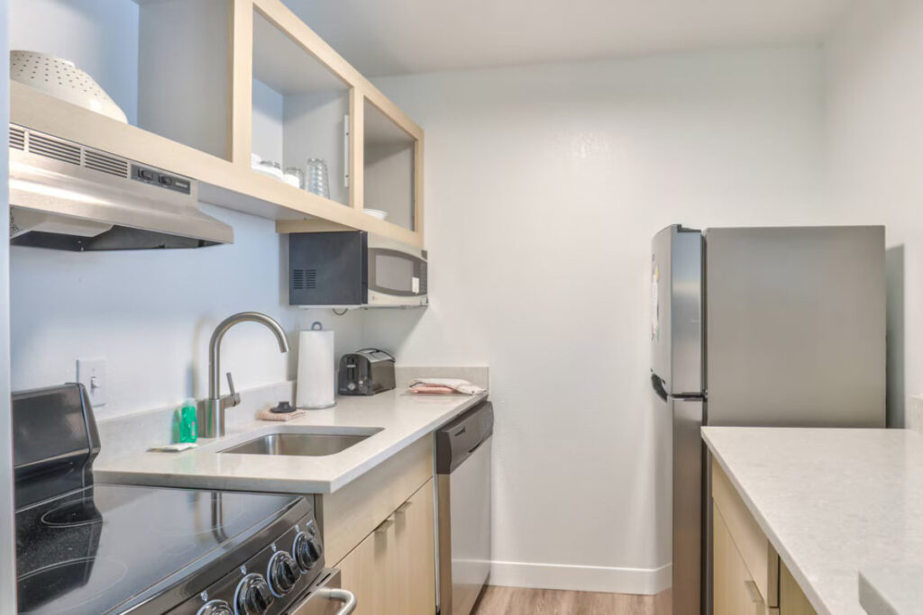 1876 Queen Suite Kitchen