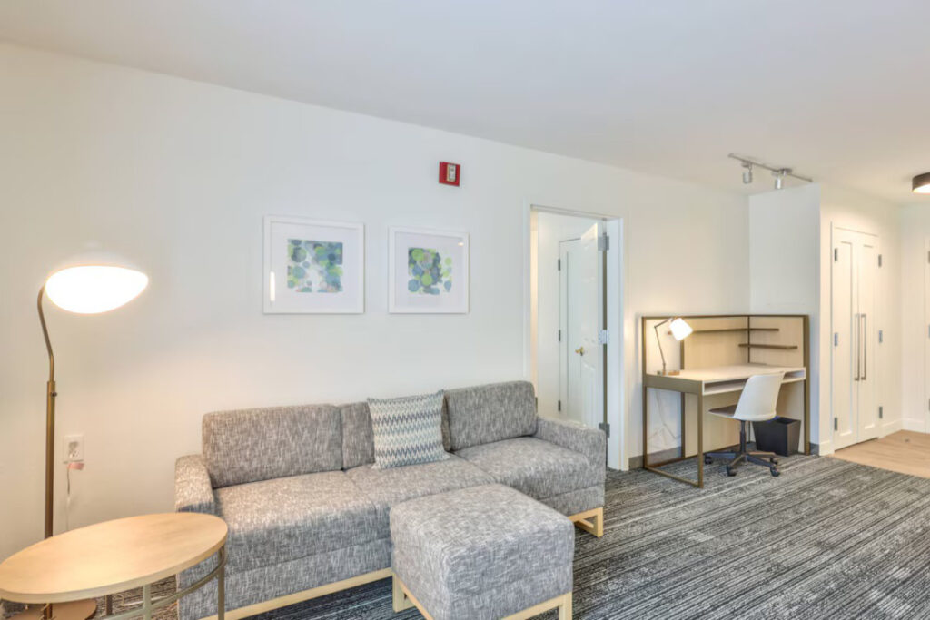 Allux Suites in Tallahassee Suite