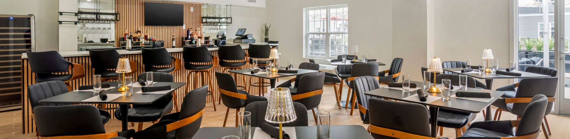 1876 Bar & Grill in Tallahassee