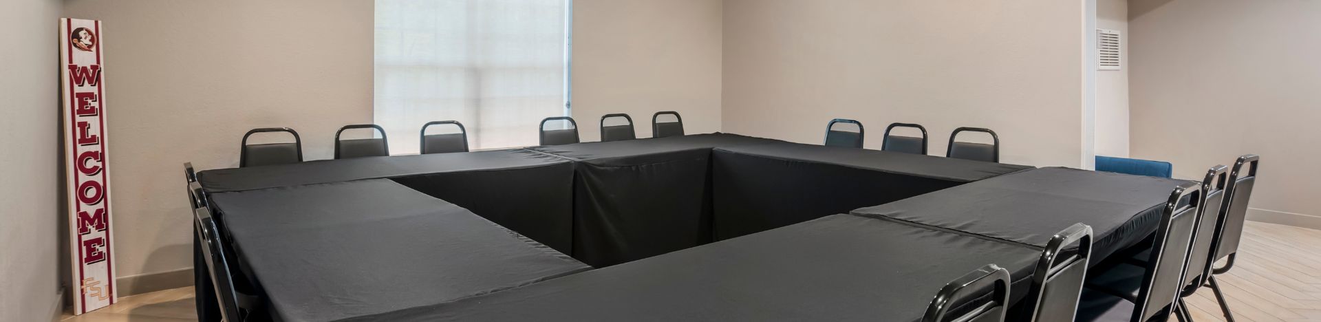 Meetings at Alluxsuites